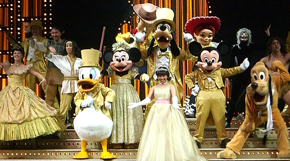 https://d3r8gwkgo0io6y.cloudfront.net/upload/Golden Mickie Show03.jpg